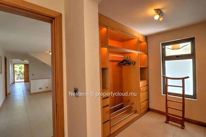 Fantastique villa de 5 chambres avec vue panoramique sur la mer 