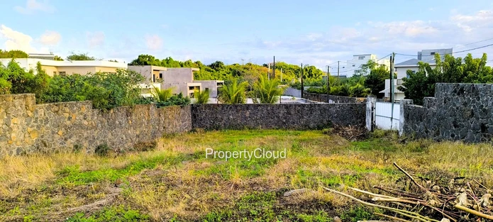 À Vendre | Terrain Résidentiel | Calodyne | Chevreau Lane