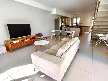 4 Bedroom Townhouse, Duplex