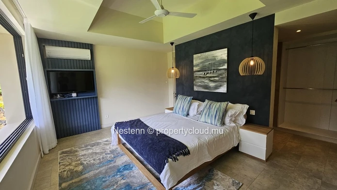 Captivating Elegance : Explore this modern villa