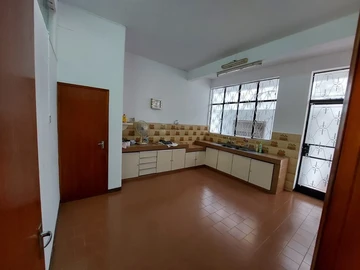 Maison de 6 Chambres