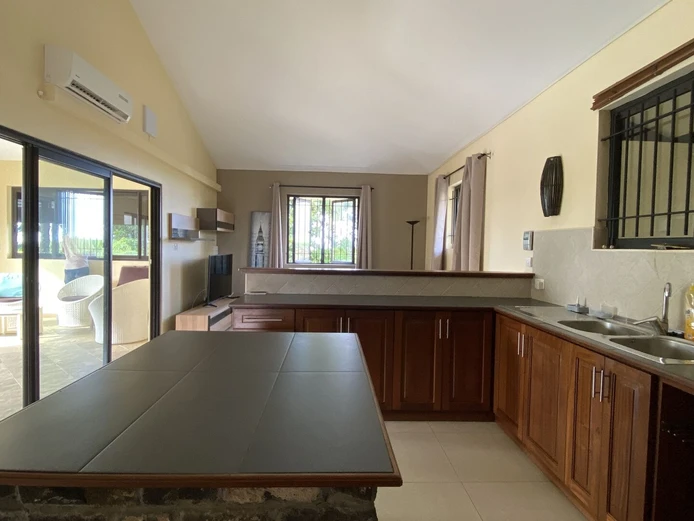 Hillside - 4 bedroom family house with swimming pool