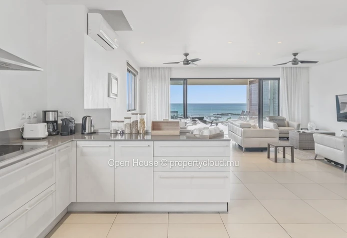 Penthouse meublé 3 chambres à louer à Trou aux Biches