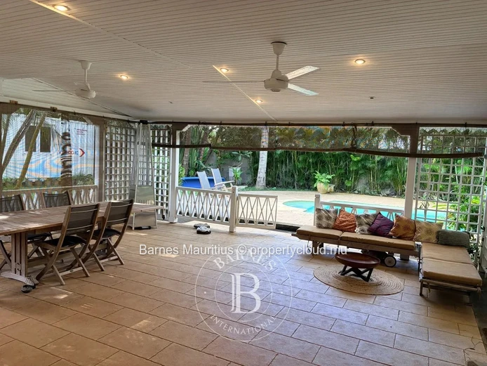 QUATRE-BORNES - Charmante maison familiale avec piscine- 4 chambres