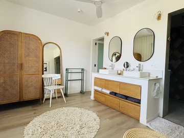 5 Bedroom Townhouse, Duplex