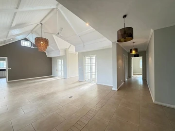 4 Bedroom Villa
