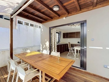 7 Bedroom House