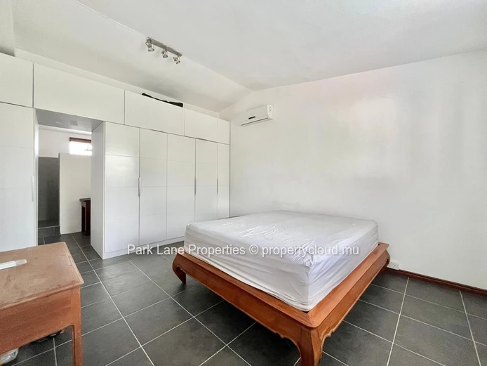 Élégant Duplex de 3 Chambres à Vendre dans le Prestigieux Quartier de Floréal, Île Maurice