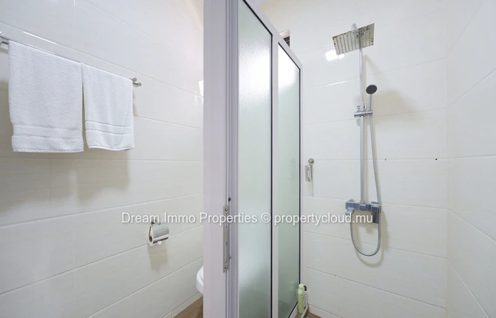 Superb furnished apartment just a stone's throw from the sea in Pereybere – Mauritius