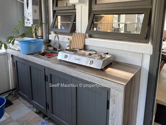 Charming Townhouse in Flic en Flac – Just 5 Minutes from the Beach