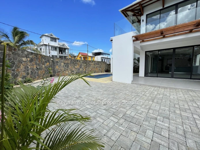 Propriété Au Design Contemporain