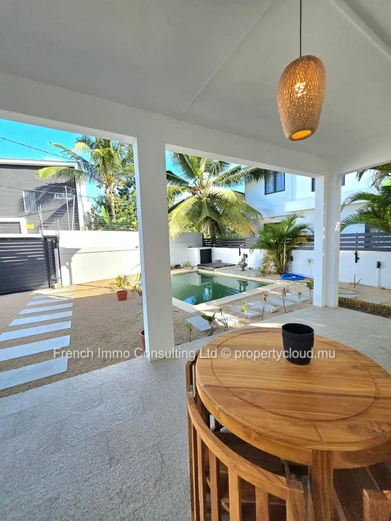 Belle villa de charme a pereybere, 3 chambres, piscine jardin et vaste terrasse