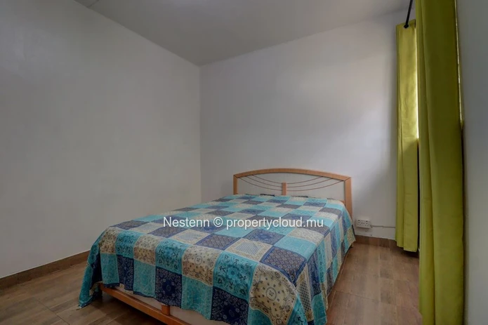 Furnished apartment with mountain views in a secure residence