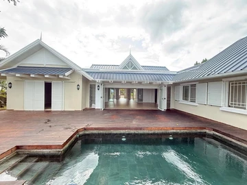 4 Bedroom Villa