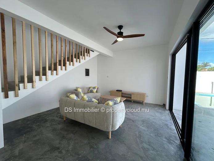 À VENDRE – VILLA SEMI-MEUBLÉE 3 CHAMBRES - FOND DU SAC -NORD- MARCHÉ lOCAL