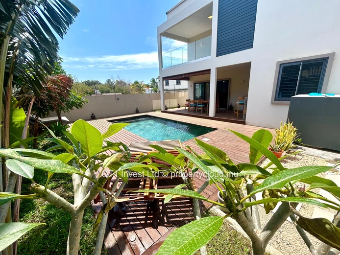 Sublime Modern Villa Residential Area