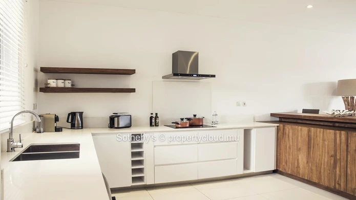 Cascadia Apartment