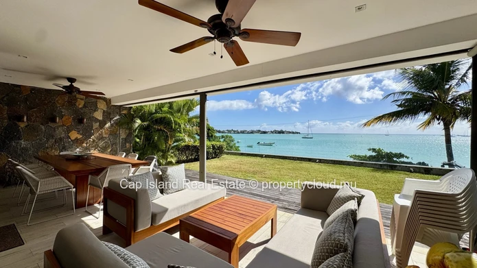 LOCATION – Appartement d'Exception Pieds dans l'Eau à Grand Baie