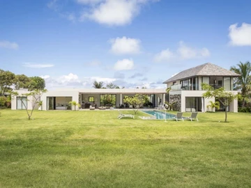 5 Bedroom Villa