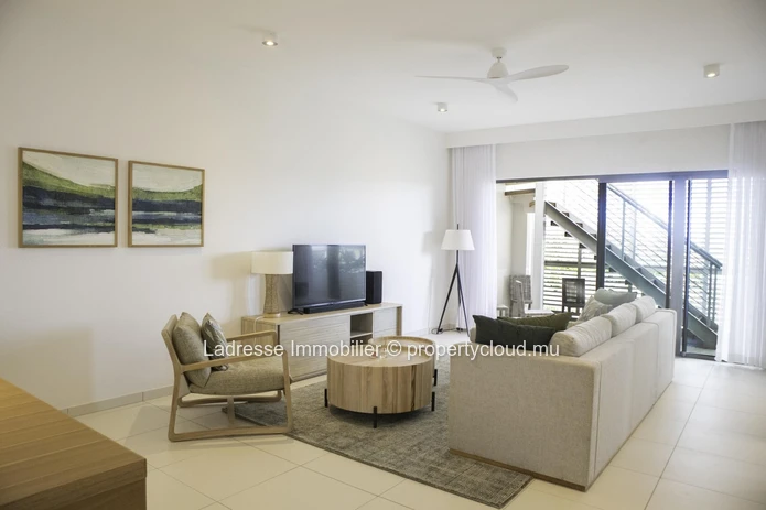 Brand new penthouse for sale in Péreybère 