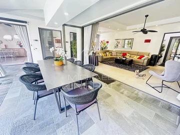 4 Bedroom Villa