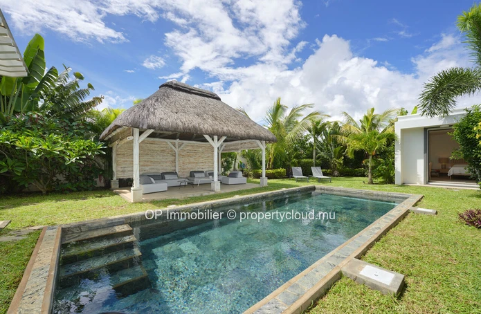 Modern 4 bedroom villa with private pool in the heart of Grand Baie