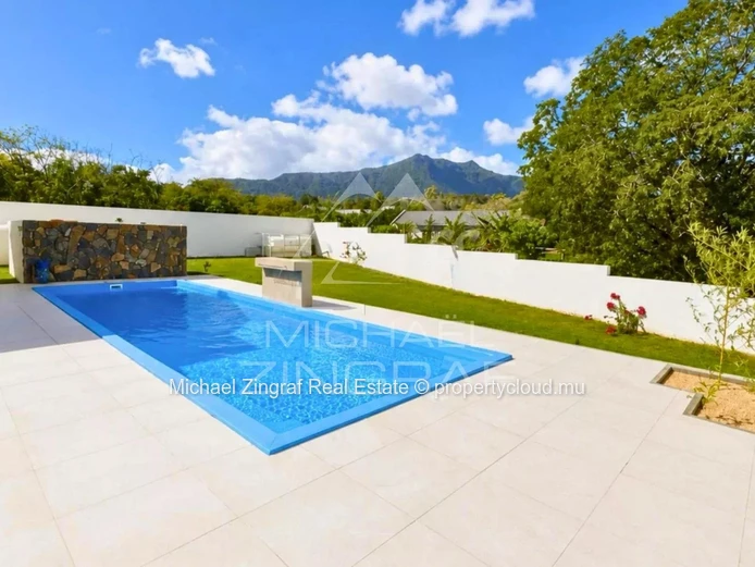 Modern & Secure Villa with Private Pool – Petite Rivière Noire