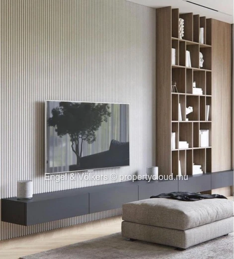 Where Contemporary Elegance Meets Golfside Living