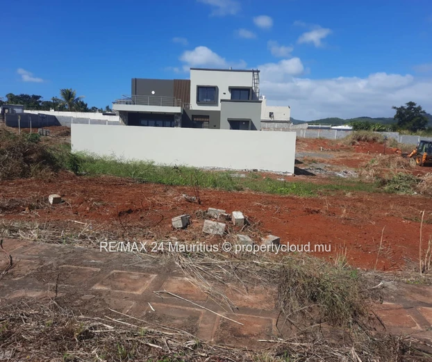 Build Your Dream Home in Secure Twin River Estate, Ilot, Pamplemousses.