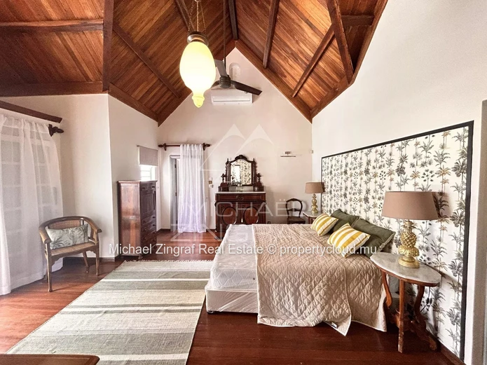 Colonial-Style Villa in Pointe aux Canonniers