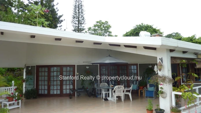 Villa à vendre - 5 chambres, vue sur la montagne, Floréal, centre de l’île Maurice