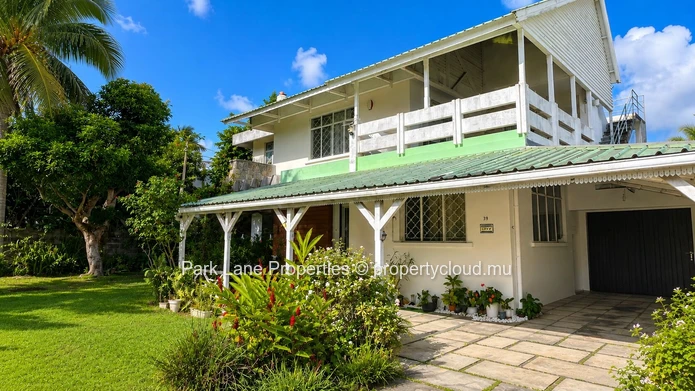 Charming double-storey family home with great potential in Sodnac