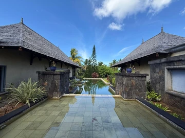 4 Bedroom Villa