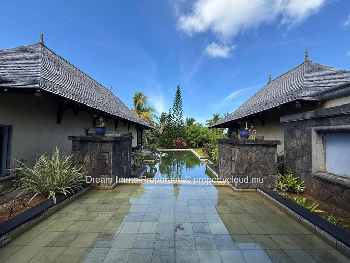 Élégante Villa De 4 Chambres Avec Accès Plage A Bel Ombre - Ile Maurice