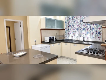 4 Bedroom Townhouse, Duplex