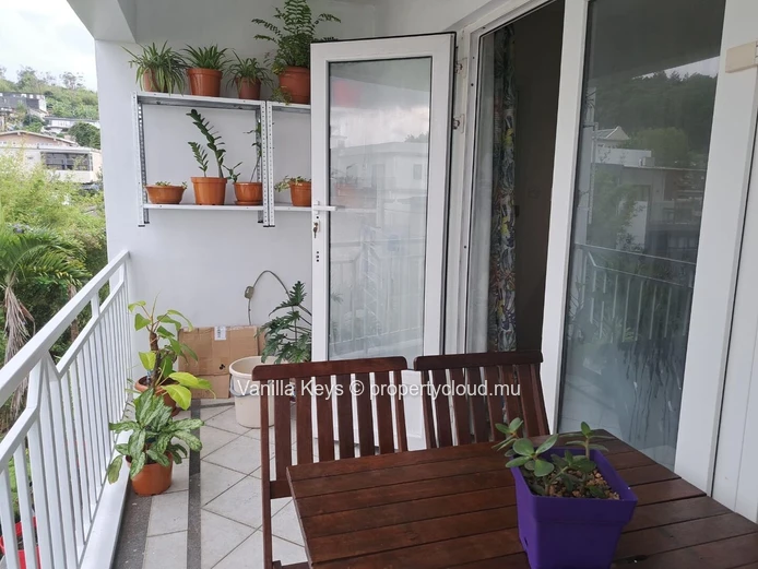 À Vendre – Charmant Appartement de 3 Chambres : Votre Petit Cocon au Cœur de Curepipe