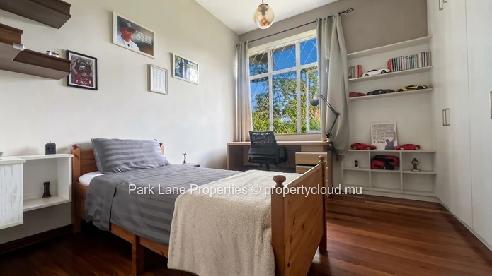 Modern single level house in Curepipe