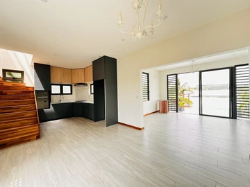 4 Bedroom Villa