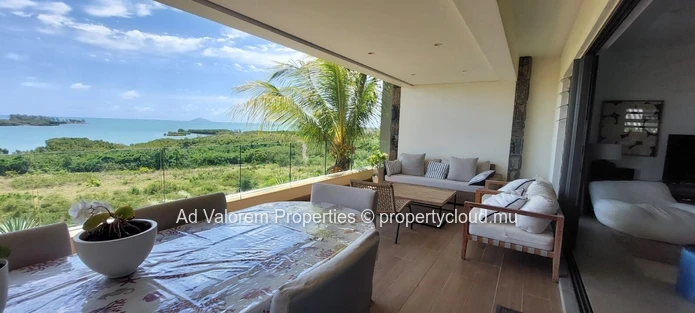 Saint-Antoine – Appartement meublé de 156 m² avec magnifique vue mer