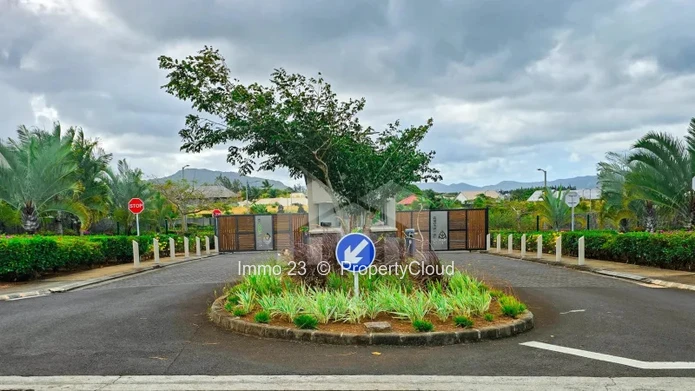 Terrain r00e9sidentiel - 954.5m2 - Beau Vallon - Ref. TE93858VE