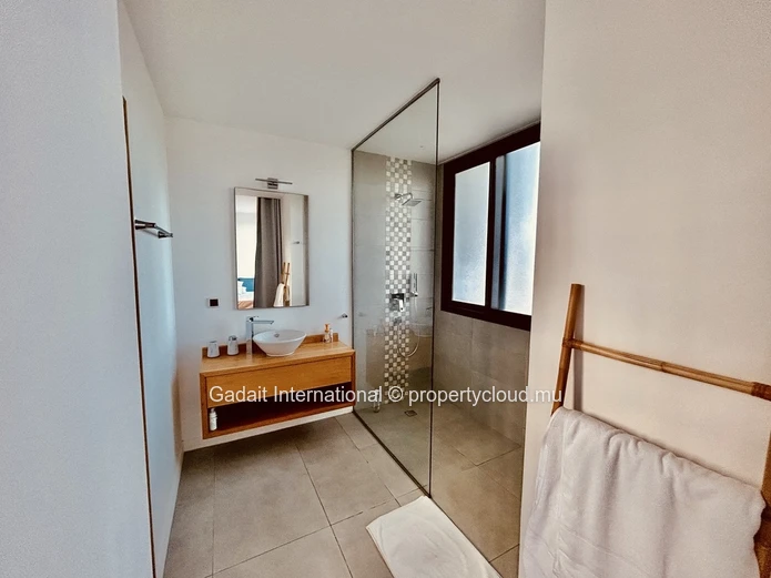Villa contemporaine 4 suites avec piscine privée et vue mer – Domaine Akasha, Tamarin