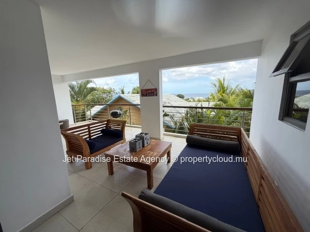 Appartement Élégant de 3 Chambres avec Vue Mer – Résidence Sécurisée