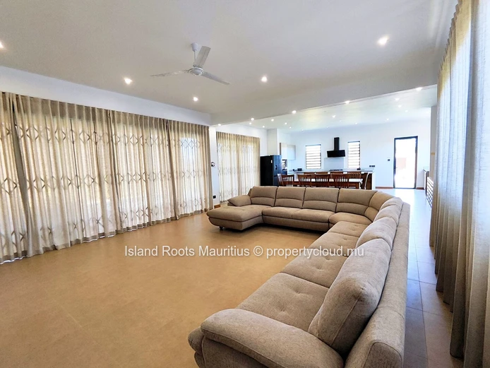 Villa prestigieuse de 4 chambres, en location à Péreybère