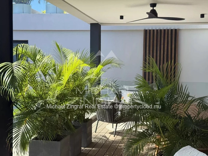 Luxury Penthouse with Sea Views – Pointe aux Canonniers