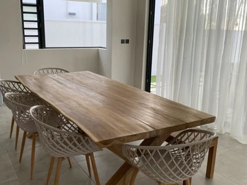 Available from mid-July – 3200 Euros/month