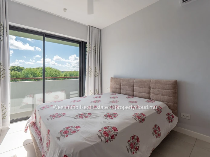 2-bedroom apartment with unobstructed views for rent in Cascavelle, Flic en Flac