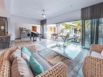 4 Bedroom Villa