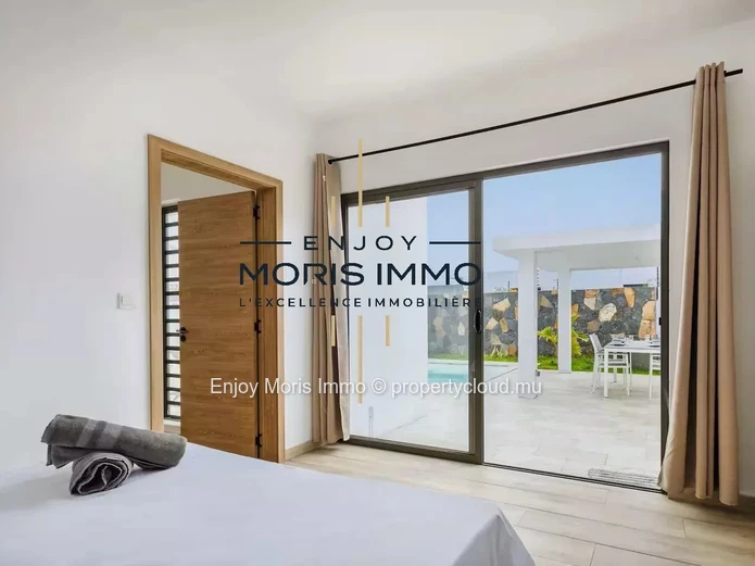 Villa contemporaine à louer en long terme à Grand Baie – Île Maurice | 250 m² | 3 chambres | Piscine privée