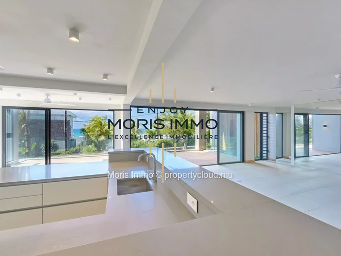 Exceptional sea view duplex apartment for sale in Pointe aux Canonniers