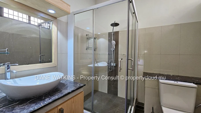 4-bedroom house for sale in Beau Bassin 